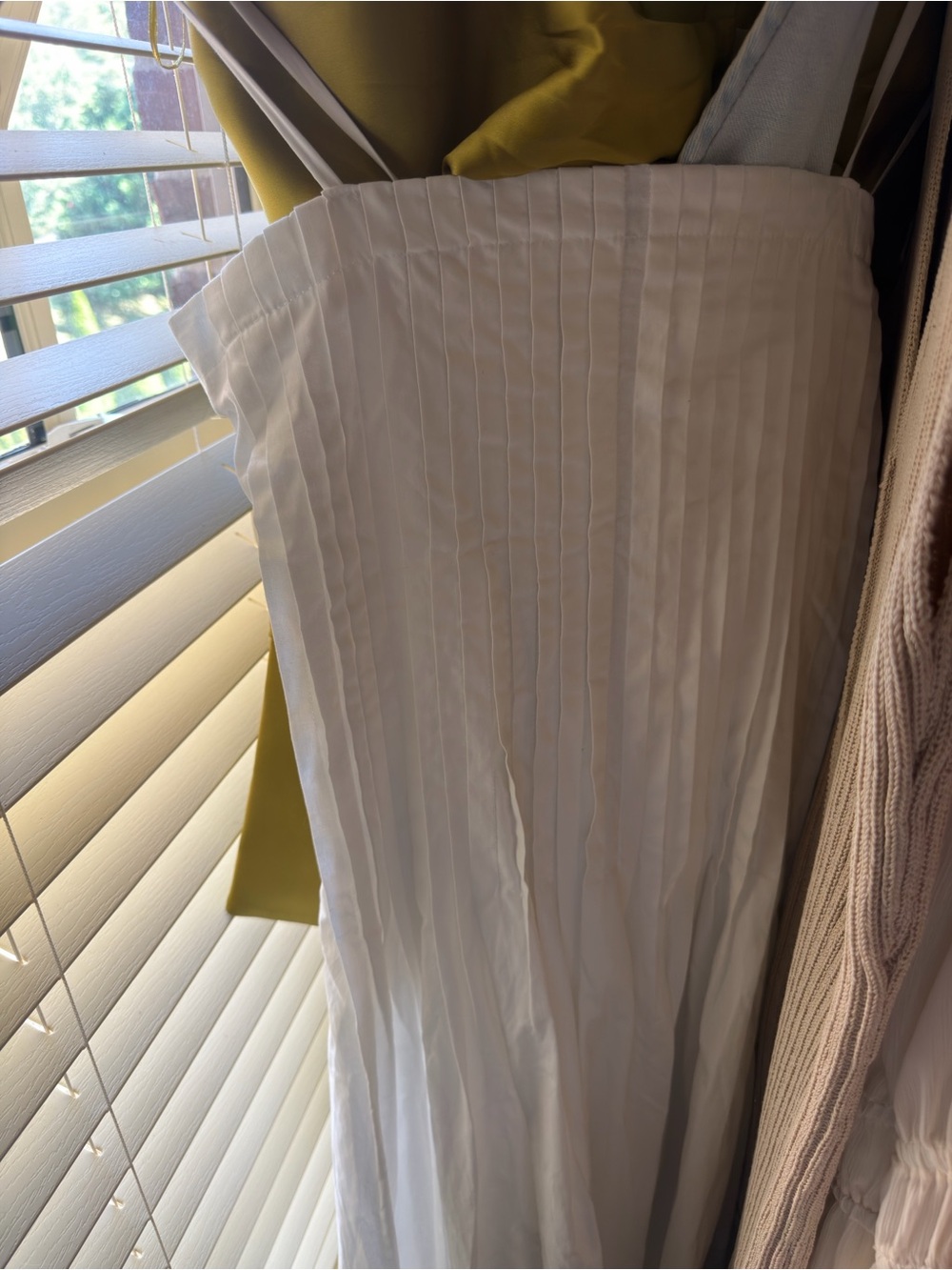 Anthropologie- Moon River White Pleated cotton flowy Tie-Strap maxi dress - Picture 9 of 9